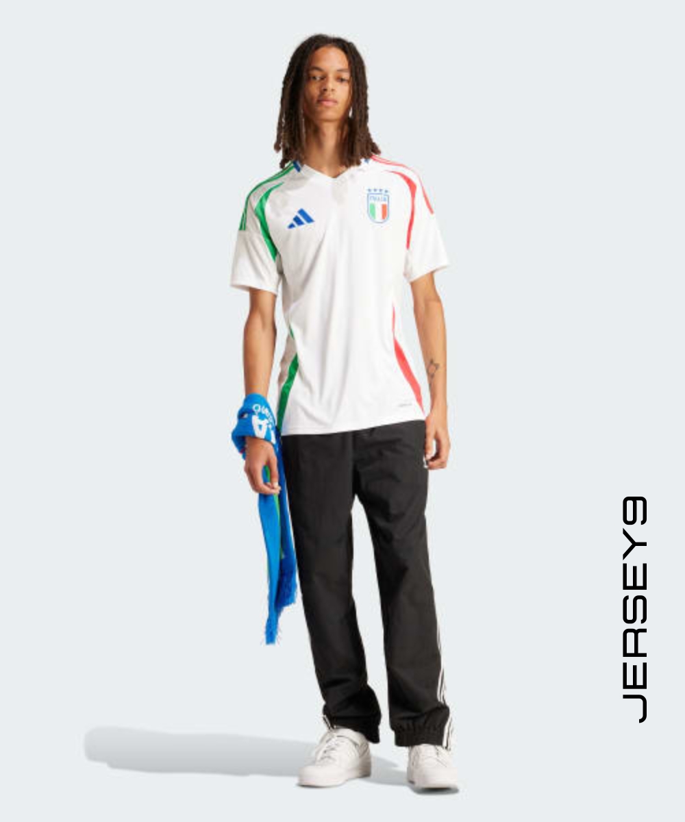 Italy 24 Away Jersey - Image 3