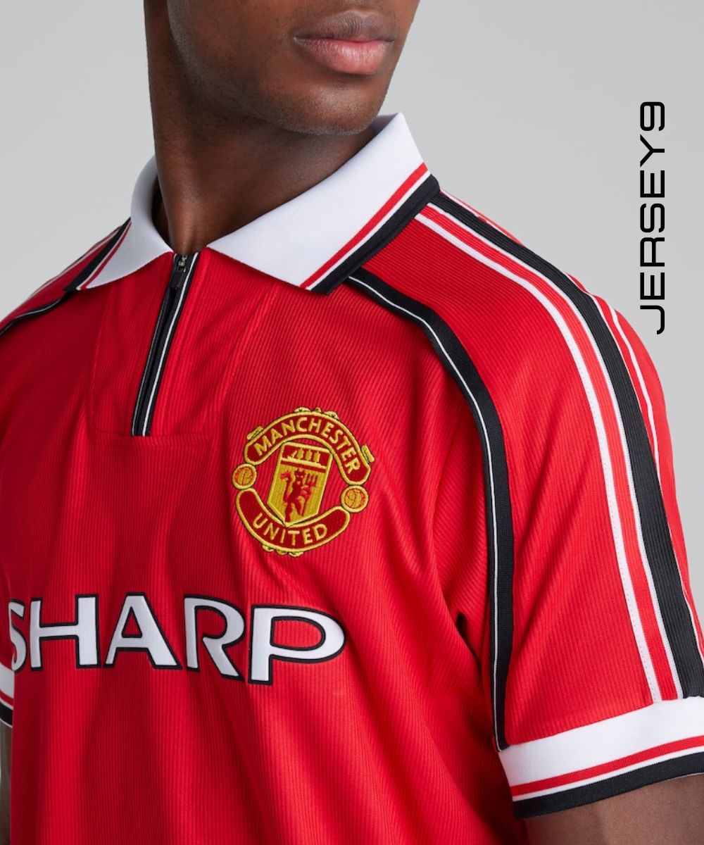 Manchester United 1998-00 Retro Home - Image 4