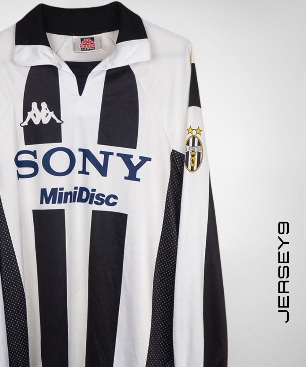 1997-1998 Juventus Kappa Home jersey - Image 4