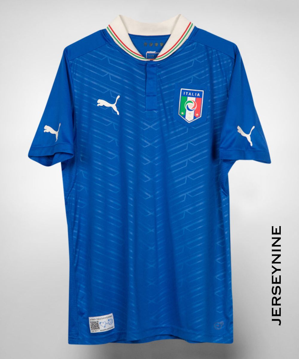 Italy Puma Home 2012-2013